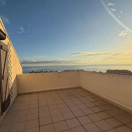 Bright Rooftop F3 Terrace Sea & Mountain View Apartament Bastia (Corsica)